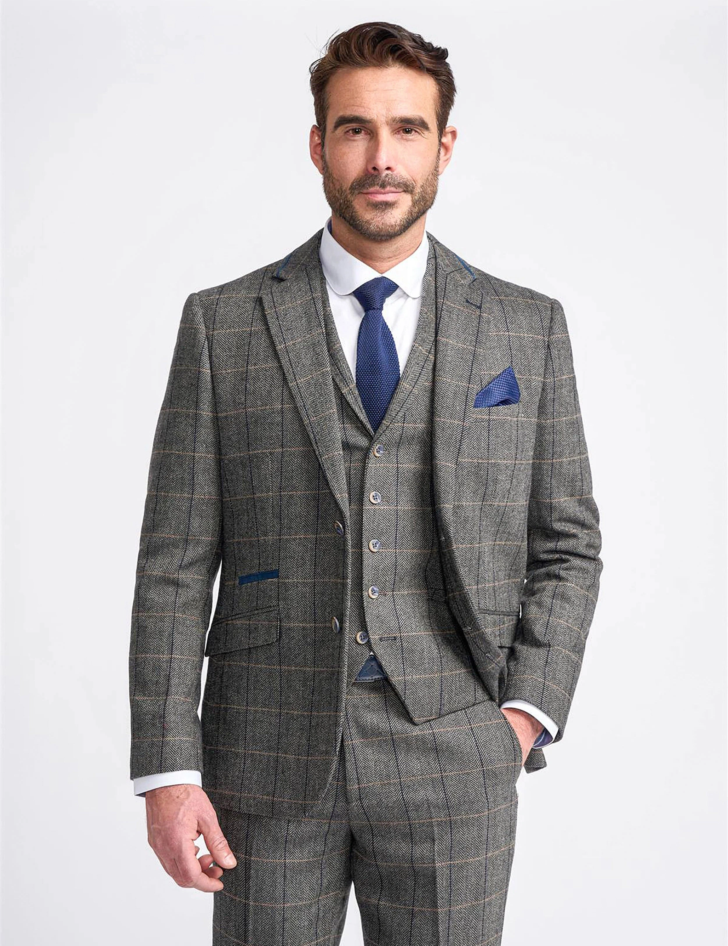 Chaqueta Albert Grey: Cuadros atemporales, tweed sofisticado, elegancia pura, un clásico renovado.